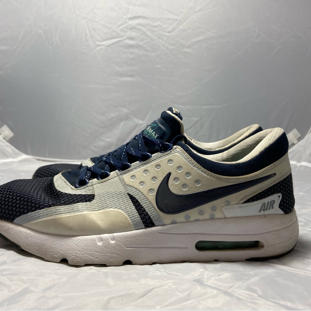 Nike air max athletic shoe